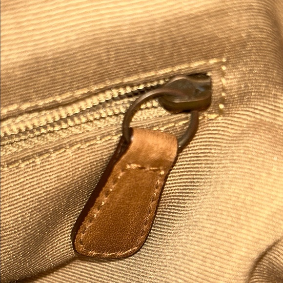 REHAB or For PARTS- Coach Vintage Hampton Suede Gallery Tote - Picture 14 of 16